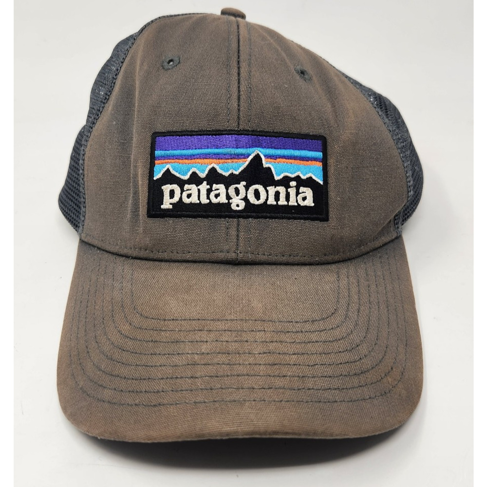 Patagonia P-6 Logo Trucker Hat Brown/Charcoal Mesh Back Adjustable Snapback